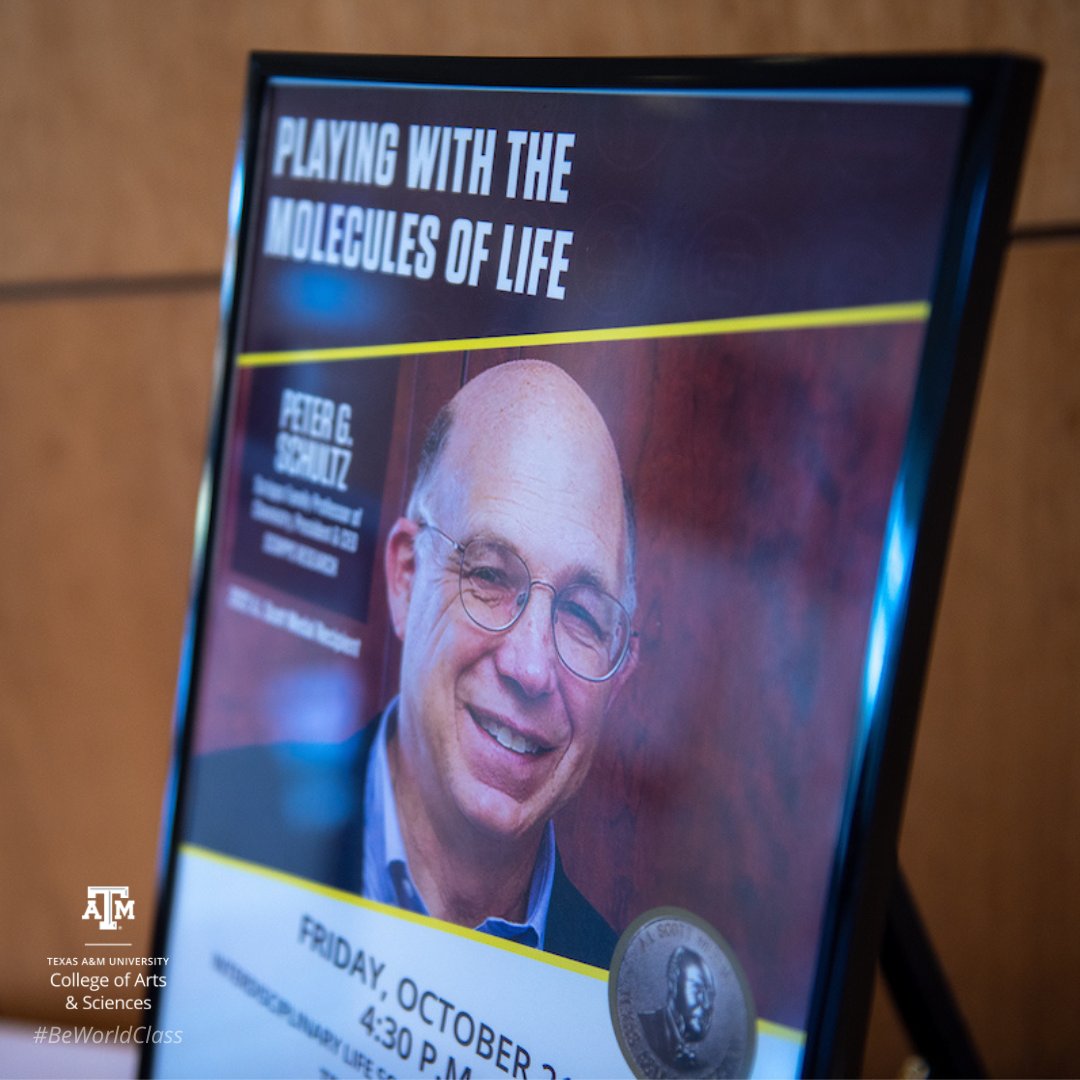 Scripps Research biochemist Peter Schultz received the 2022 A.I. Scott Medal for Excellence in Biological Chemistry Research, presented jointly by @TAMUChemistry and the Texas A&M Section of the American Chemical Society. #BeWorldClass 📖: tx.ag/AIScottMedal22.