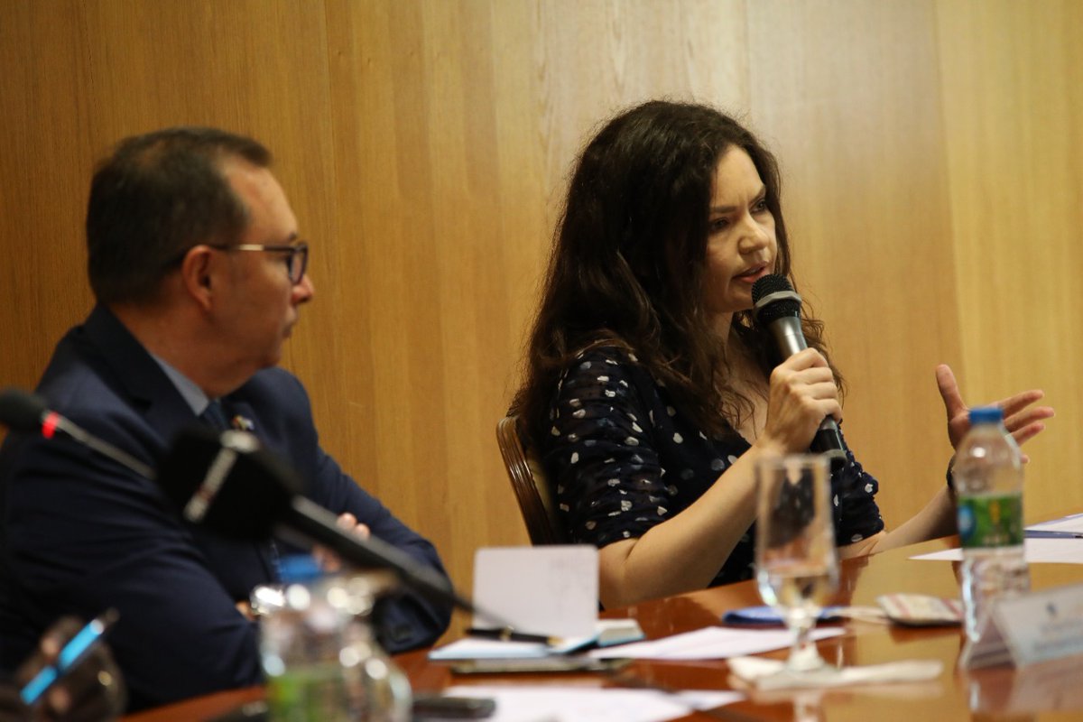 Manuela_UN's tweet photo. A huge privilege to join @AngolaOnu and meet the Youth at Catholic University in Luanda. 
Engaged in discussions on #SDGs 
@unodc is committed to empowering #Youth and ensuring youth engagement at all levels.
#UNDay2022 https://t.co/Upn3wnYPlc