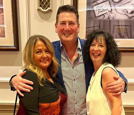 In his own words “a Tony sandwich”!!! <a href="/TheTonyHadley/">Tony Hadley</a> <a href="/LesleyWinterflo/">Lesley Winterflood</a>
