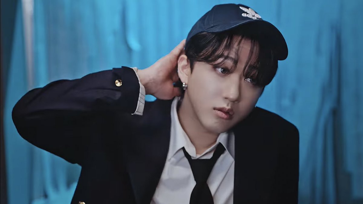 seolarsmoon's tweet photo. GIVE ME YOUR TMI CHANGBIN https://t.co/1mSJkzUvRu