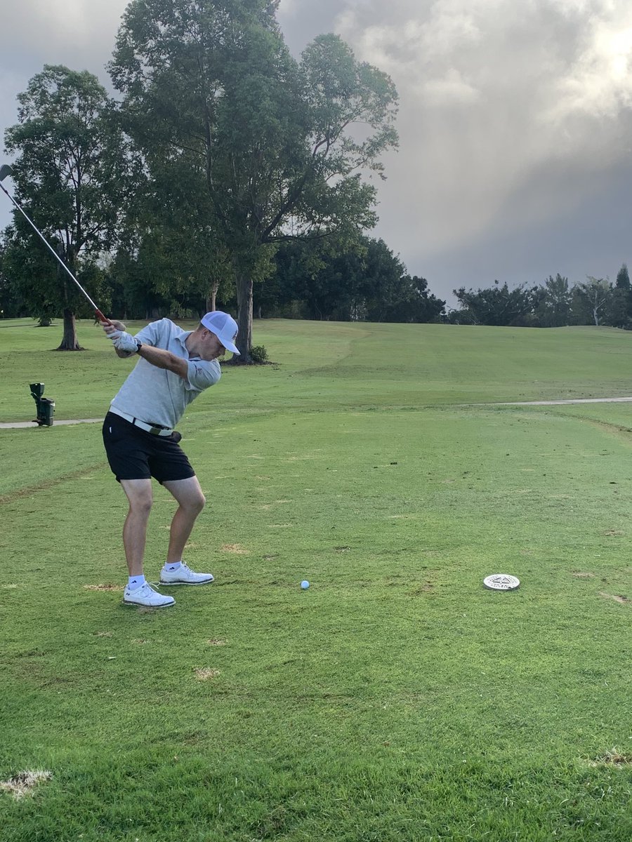 Nick_Green33's tweet photo. The @chicowildcats men’s golf team is in Hawaii for the ⁦@SouthwestAir⁩ HPU Shark shootout. Follow along with live scoring provided by ⁦@Golfstat⁩ here: https://t.co/TdOXIAluyt #gocats https://t.co/oTDfroxzw0