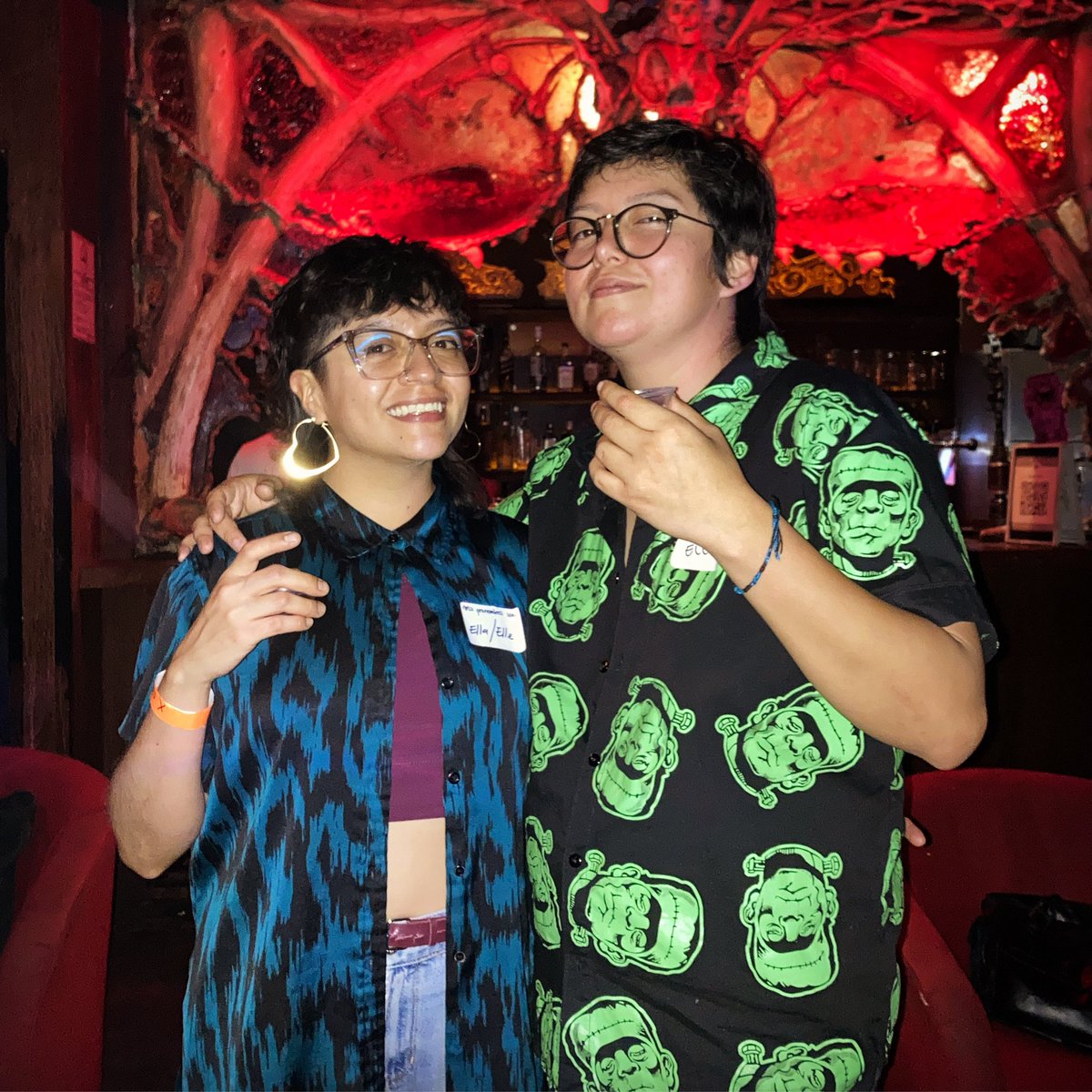 QueeremeMucho's tweet photo. 🔥🏳️‍🌈🏳️‍⚧️👻 Antes que todo, GRACIAS a nuestros asistentes al #QueerAndDraw, por llegar temprano, por participar de los talleres y conversatorios, por consumir de nuestra mercadita y por darlo todo en la pista. https://t.co/upY89C5pin