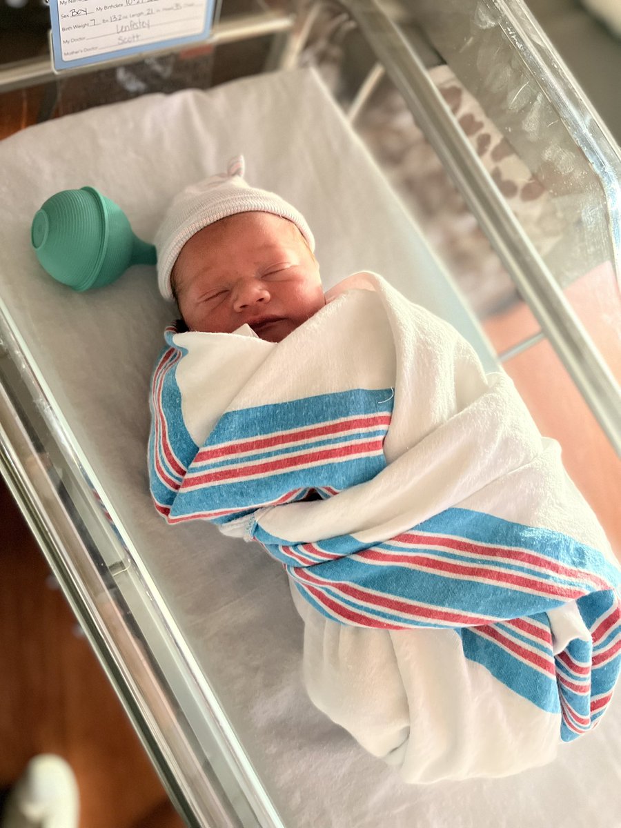 ScottyMcCreery's tweet image. Never known a love like this🥹 
Merrick Avery McCreery joined us 11 days early on October 24th at 4:34am! 7 lbs 13oz of nothin but love💙 
•
Thank yall for all of your prayers during this exciting season of life! Healthy baby and a healthy mama! Praise God🙌🏼🙏🏼