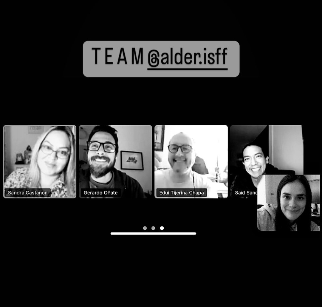 EduiTijerina's tweet photo. Sesión de deliberación final del #Jurado del "#ALDER International #ShortFilm #Festival" (#AISFF) 2022...
@SandyCastaon2 @gerardoonateoff @TatianaDelReal #SaidSandoval y @EduiTijerina.
Allá nos vemos, #Chicago, para proyecciones, premiación, homenaje a Don @varedg y clausura. https://t.co/Evtbqt3ErR