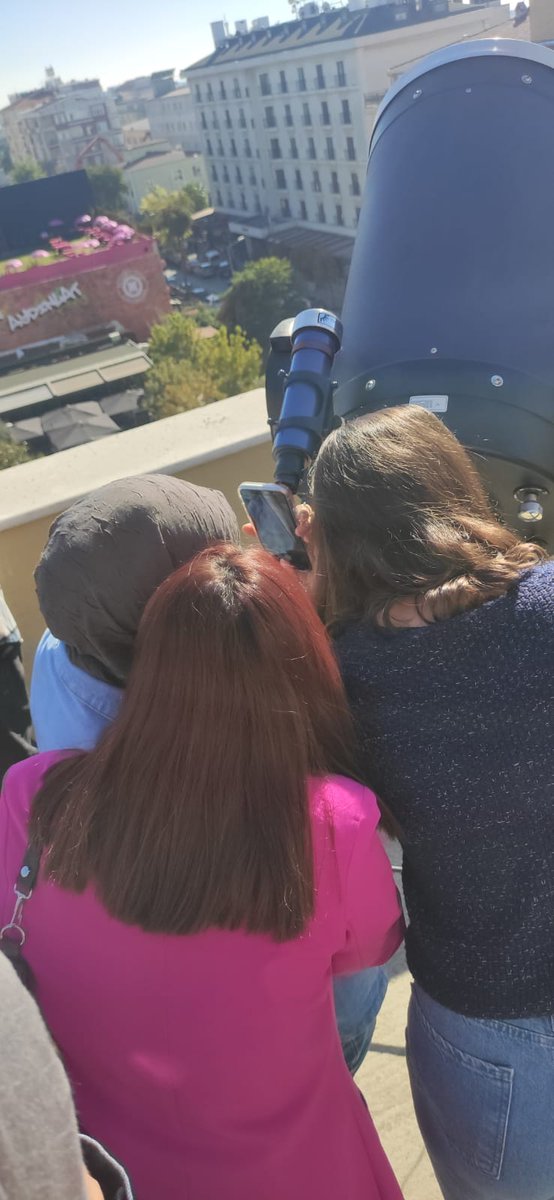 İaü GÖZLEMEVİ (@iaugozlemevi) on Twitter photo Kısmî güneş tutulması etkinliği yoğun bir ilgi ve kalabalık ile devam ediyor. #KısmîGüneşTutulması <a href="/drmaydin/">Prof. Dr. Mustafa AYDIN</a> <a href="/Yadigarizmirli/">Yadigar İZMİRLİ</a> <a href="/hamideertepinar/">hamide ertepinar</a> <a href="/iautanitim/">İAÜ Halkla İlişkiler ve Tanıtım</a> <a href="/IAUKampus/">İstanbul Aydın Üniversitesi</a> <a href="/IauUygar/">İAÜ KURSAM UA MERKEZİ</a> <a href="/iauankara/">İAU Ankara</a> <a href="/KorkmazDevran/">Devran KORKMAZ</a> Kısmî güneş tutulması etkinliği yoğun bir ilgi ve kalabalık ile devam ediyor. #KısmîGüneşTutulması <a href="/drmaydin/">Prof. Dr. Mustafa AYDIN</a> <a href="/Yadigarizmirli/">Yadigar İZMİRLİ</a> <a href="/hamideertepinar/">hamide ertepinar</a> <a href="/iautanitim/">İAÜ Halkla İlişkiler ve Tanıtım</a> <a href="/IAUKampus/">İstanbul Aydın Üniversitesi</a> <a href="/IauUygar/">İAÜ KURSAM UA MERKEZİ</a> <a href="/iauankara/">İAU Ankara</a> <a href="/KorkmazDevran/">Devran KORKMAZ</a>