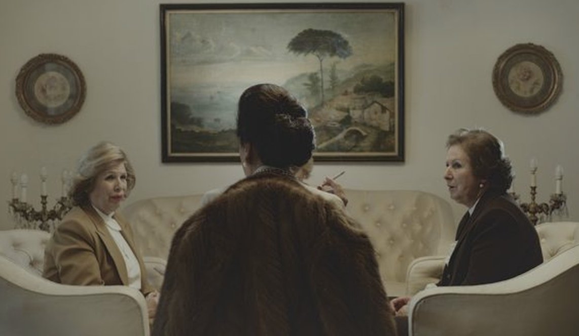 Looking back to last year's #filmarchives: 

DESTELLO BRAVÍO (2021) Spanish film dir. by Ainhoa Rodríguez <a href="/AinhoaRxdriguez/">Ainhoa Rodríguez</a> 

"It is magnificent. We will all get headaches, we will lose our memories and we will disappear."