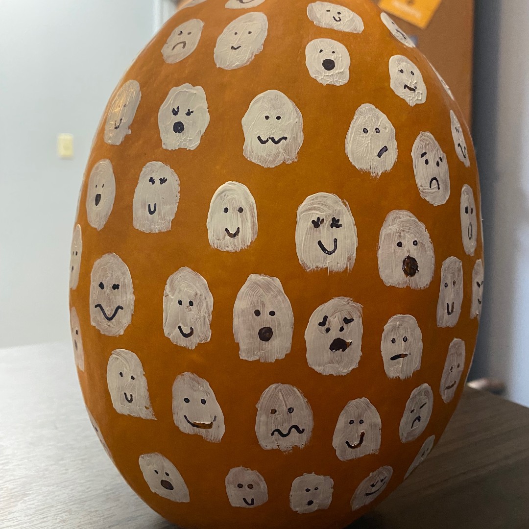 CrawfordDnA's tweet photo. Check out these spooky pumpkins that we painted in the #LivingRoom during #ArtALaCarte
#LR #PumpkinPainting #Spooky #AlternativeActivities #SoberActivity #Crafts #Halloween #Fall
Comment which is your favorite! https://t.co/XFT7bqCowk
