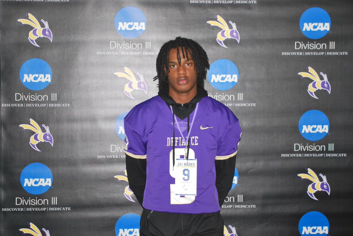 JayMares9's tweet photo. After an amazing visit this weekend I am very thankful to receive my first offer from @DCFBJackets Thank you @CoachD_Bled https://t.co/Gnr24GOyrr