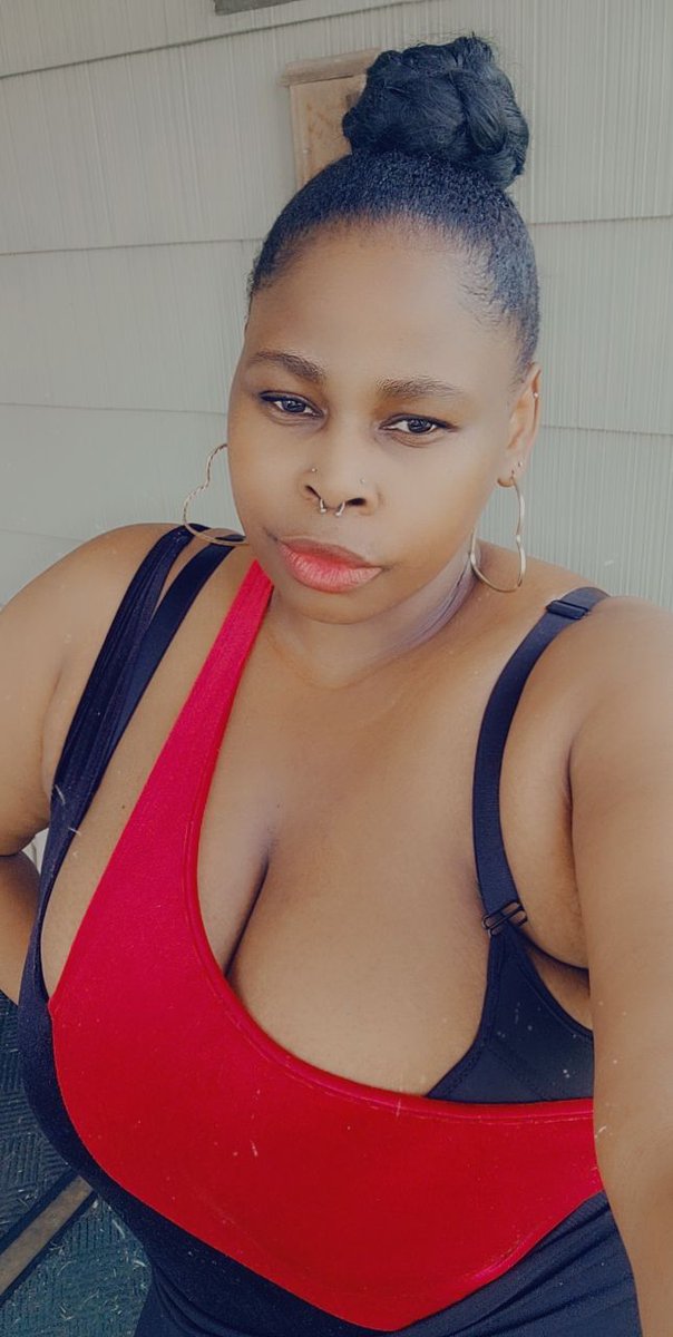 SpicyB90's tweet photo. last tittie Tuesday of Oct. hi 👋 https://t.co/A26PBkvnE0