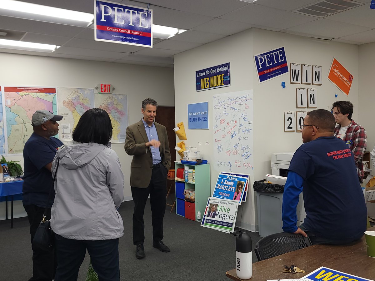 JohnSarbanes's tweet photo. We are nearing the goal line on an important election, and it is crucial that we ensure every voter is informed and has a plan to vote. This weekend, we had a great turnout of eager volunteers across our district who took the time to engage with voters! https://t.co/1VqfeMqUJV