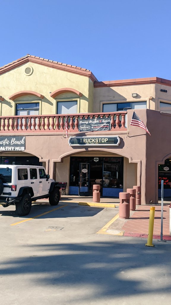 Great service here.  Probably the 2nd best restaurant in the country.