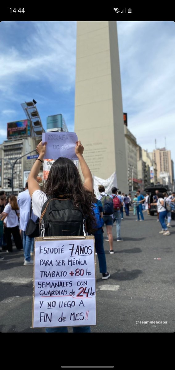 Sería un martes común en Argentina, sólo que hoy el reclamo salarial es de los "esenciales" olvidados
#BuenMartes #residentescaba
