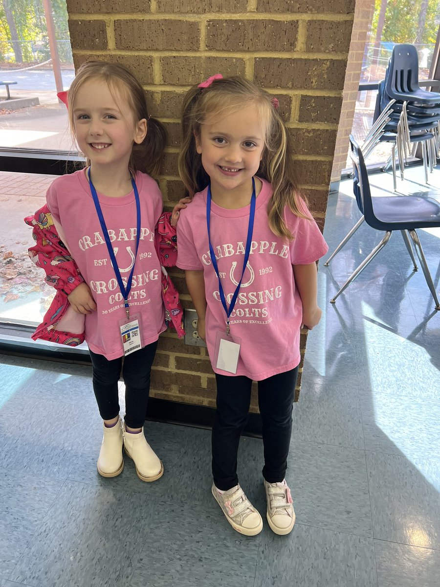 ColtsCare22's tweet photo. Friends Don’t Let Friends Make Bad Choices!!! Love seeing all the Colts participating in Red Ribbon Week! @CrabappleColts @dr_cheatham @mremoryrawlings https://t.co/2zSBdX6JBb