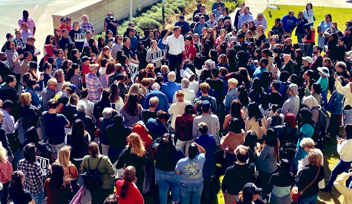 BetoORourke's tweet image. Turning out to vote in Fort Worth to turn the page on Greg Abbott’s failures.
