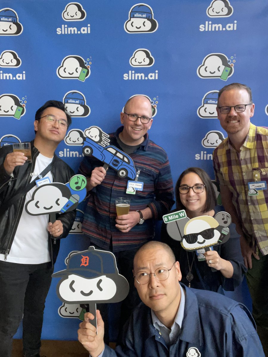 dugsong's tweet photo. 💚 to @HufnagelJillian &amp; @DuoSec/@CiscoSecure alum at @SlimDevOps #KubeCon dinner in #Detroit! #WeAreDuo https://t.co/usxXOLyFhM