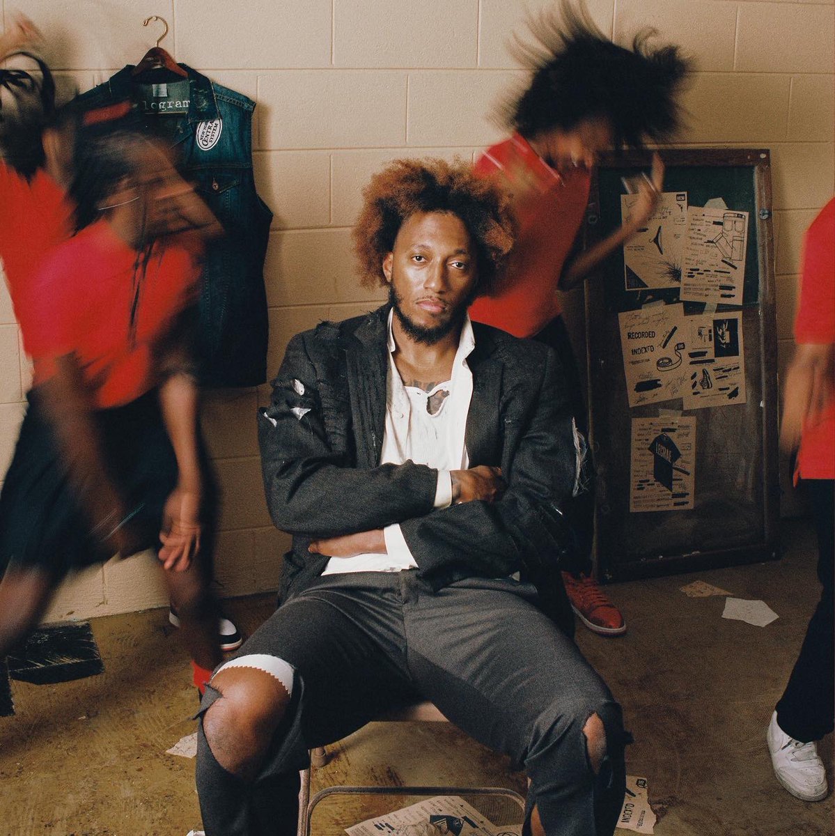 lecrae's tweet photo. The final single before Church Clothes 4 …

FEAR NOT. DROPPING AT MIDNIGHT. https://t.co/CkkoAi0p2V