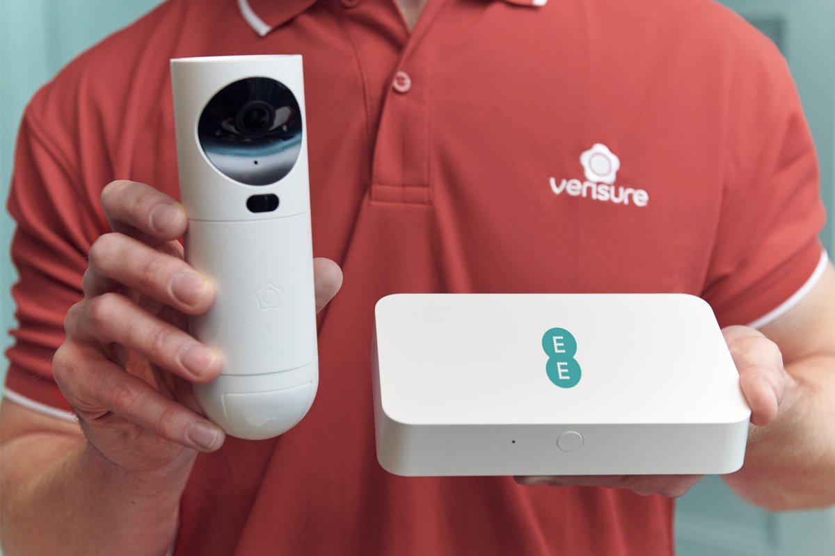 Pocketlint's tweet photo. EE Smart Home Security: What is it and how does it work? https://t.co/AMNWEtROqP @brittaoboyle @EE https://t.co/GRfoSyhqfW
