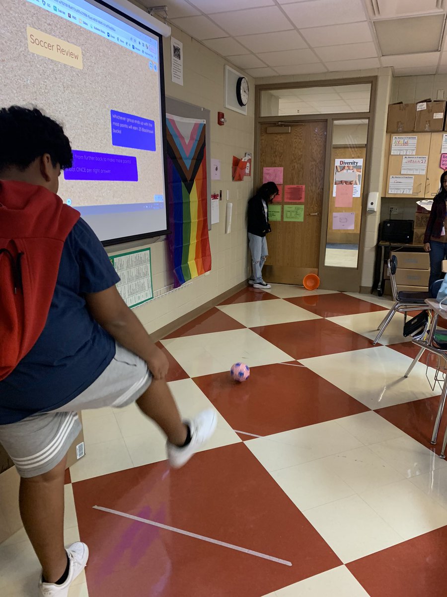 MsD_HHSmath's tweet photo. We played some review soccer today to get ready for our volume/surface area test tomorrow! Every question the groups answered correctly they got to each try to shoot a goal for! So much fun! https://t.co/opBkgMxZ1T