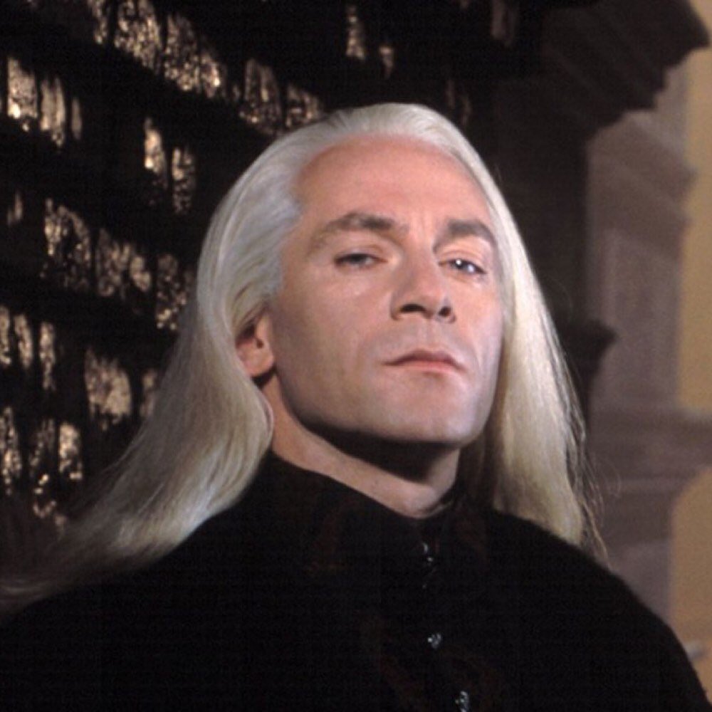 RiddlesDarkLady's tweet photo. One thing about me, I am a sucker for fictional men wearing a platinum blonde front lace wig https://t.co/ppwarEqlYp