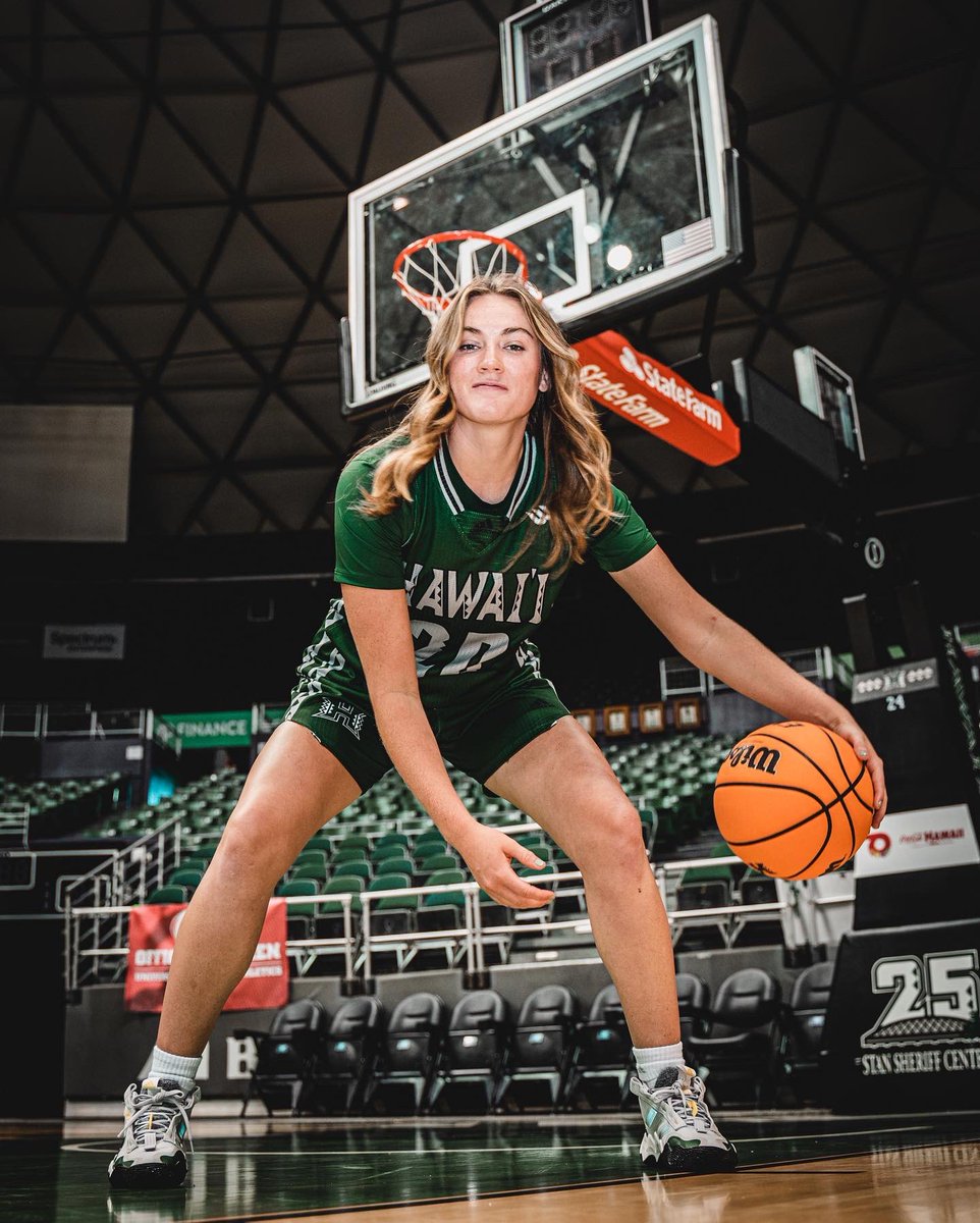 HawaiiWBB's tweet photo. One more year! #SISTAHHOOD- McKenna Haire https://t.co/IvyijBJjuq