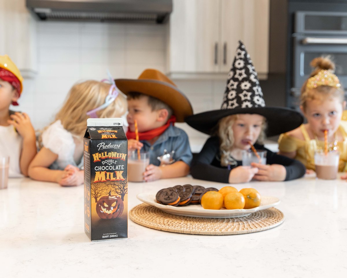 ✔️Kids in Costume 
✔️Trick or Treat Bags Out
✔️Treats Paired with Producers Dairy Halloween Double Chocolate Milk
✔️Kids Happy &amp; Ready for Trick-Or-Treating!
.
.⁠
.⁠
<a href="/mccaffreyhomes/">McCaffrey Homes</a> &amp; <a href="/tesoroviejo/">とれじゃー.cs</a> 
#producersdairy #producers #fresno #dairy #halloween #chocolatemilk