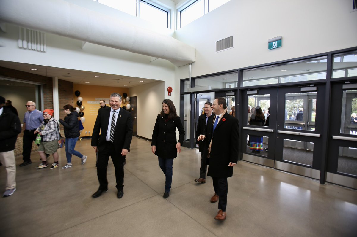 demetriosnAB's tweet image. The brand new Co-op Wellness Commons is now open @MHCollege featuring new nursing and paramedic simulation labs, an expanded fitness centre and more.
Great to join @ABDanielleSmith and @JasonCoppingAB at today’s grand opening.
#abpse #ableg