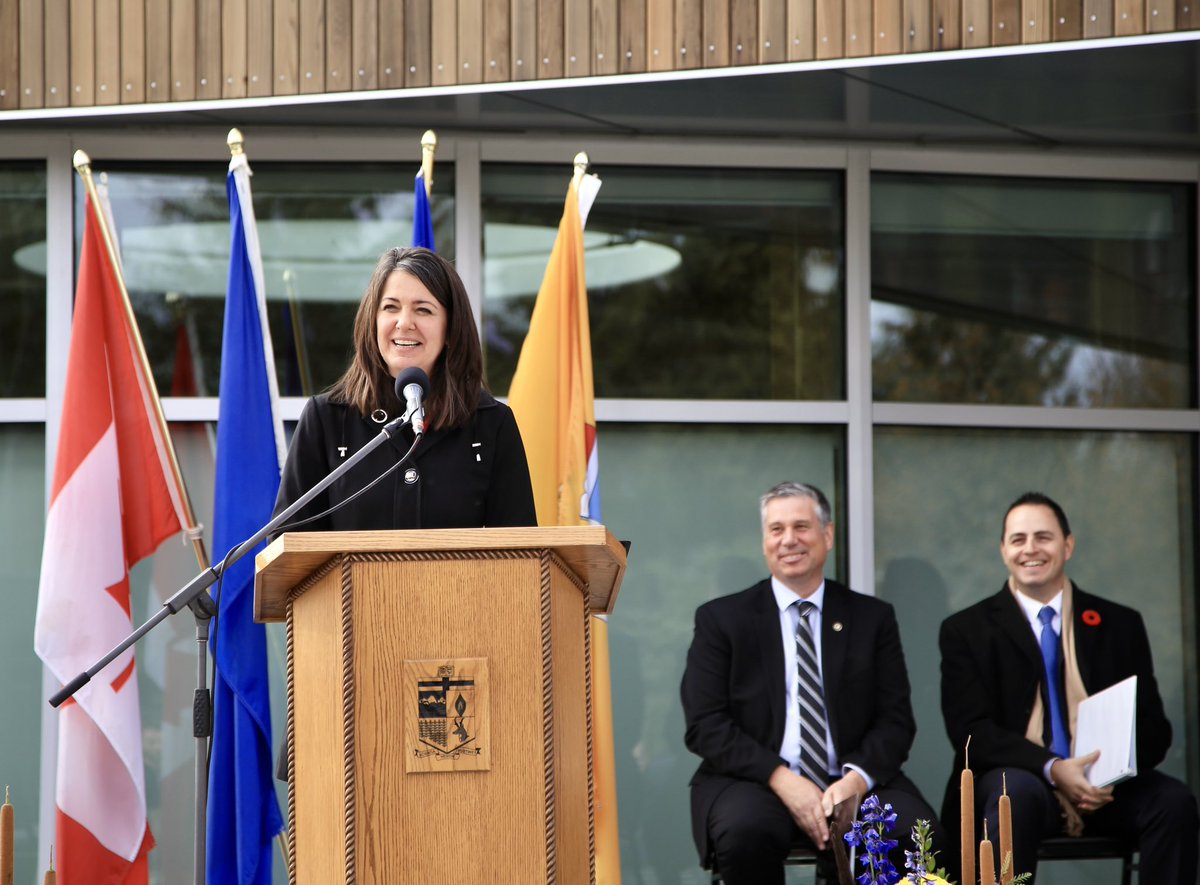 demetriosnAB's tweet image. The brand new Co-op Wellness Commons is now open @MHCollege featuring new nursing and paramedic simulation labs, an expanded fitness centre and more.
Great to join @ABDanielleSmith and @JasonCoppingAB at today’s grand opening.
#abpse #ableg