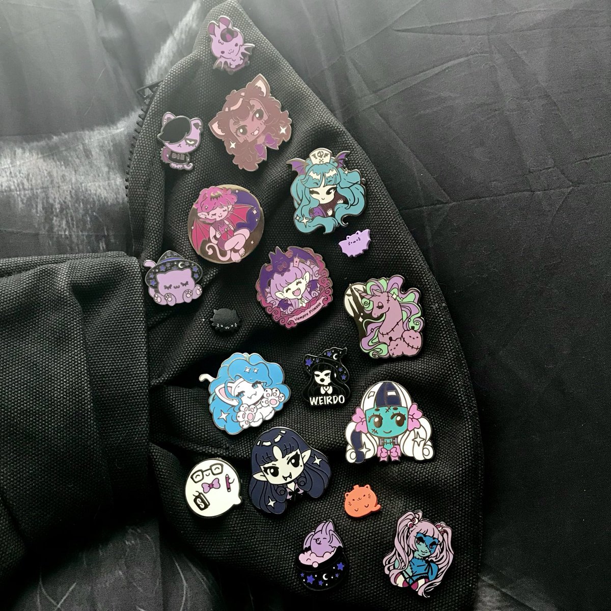 「Spooky things for spooky month and also 」|Zambicandy (not really here)のイラスト
