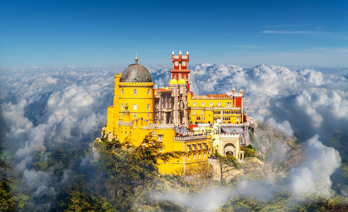 Name this palace. No it’s not Minecraft or Lego. #architecture