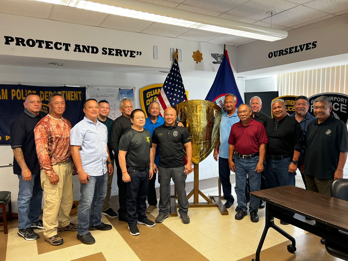 OAGGuam's tweet photo. One of the ways we keep our community &amp; police officers safe is through partnerships &amp; training with GPD on programs like the Integrating Communications, Assessment, and Tactics (ICAT) de-escalation training. https://t.co/aaWtJNH6UW