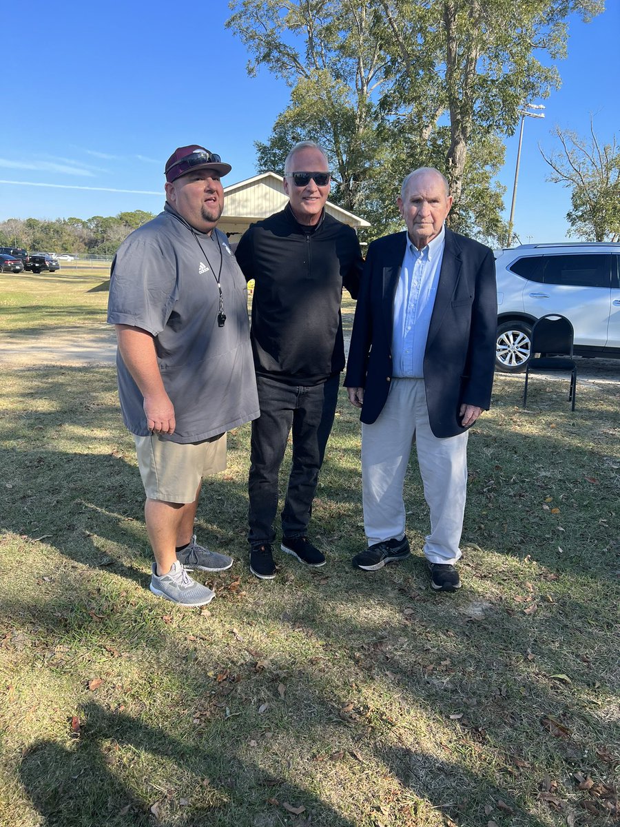 What a day! <a href="/MarkRicht/">Mark Richt</a> spoke to the Trojans about Jesus and salvation! Also had the Trojan legend in the house! Coach Royal!