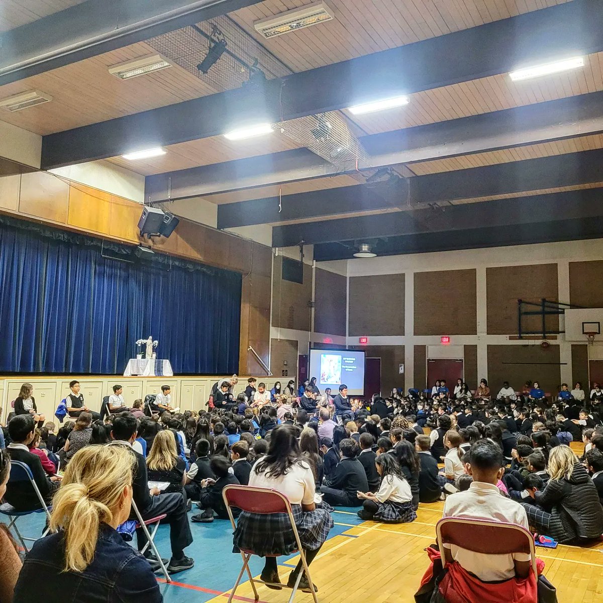 icdeltaschool's tweet photo. Today, our grade 6 classes led the living Rosary for the whole school and what a beautiful sight to see!🙏

#livingrosary  #grade6 #icdeltaprays #icdeltalife #icdeltastaff https://t.co/UoM4eLVqFD