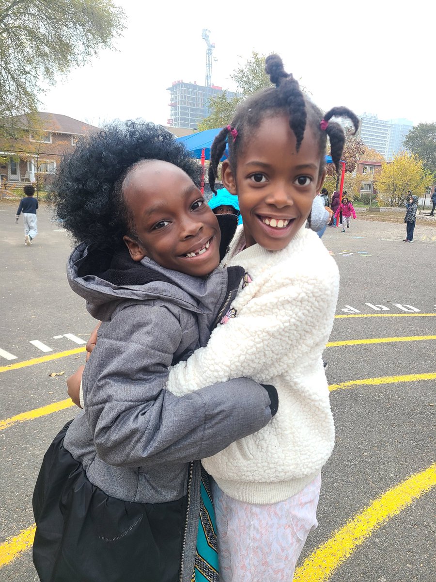 MrsMeldrumOCSB's tweet photo. Besties reunited on the playground! I'm loving how strong of a connection these two built last year! #FriendshipGoals #EaglesSoar #StElizCath https://t.co/ieE4YEXo3x