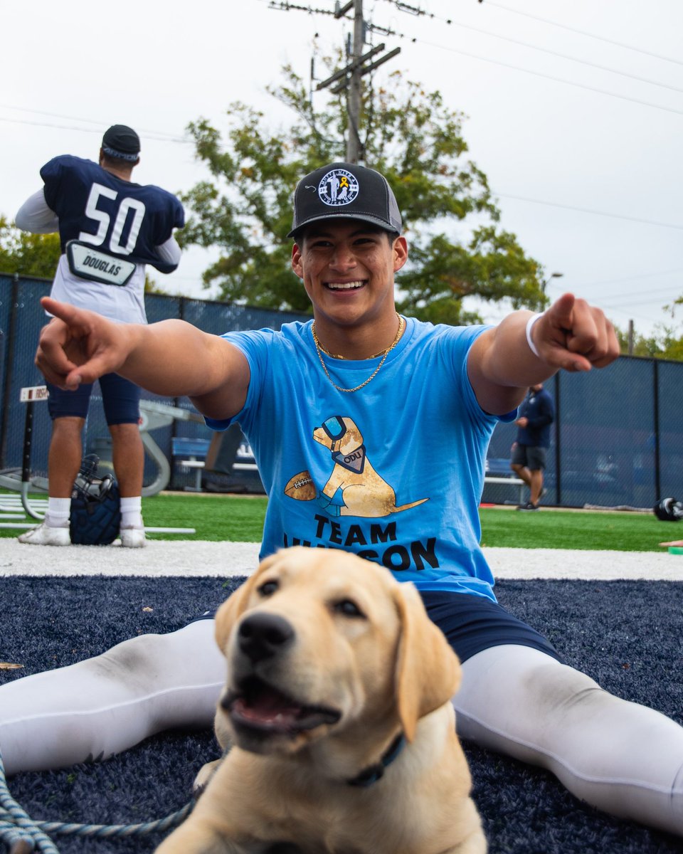 We’re all 𝗧𝗲𝗮𝗺 𝗛𝘂𝗱𝘀𝗼𝗻 around here!

Love when <a href="/HudsonODU/">Hudson ODU</a> and <a href="/MuttswaMission/">Mutts With A Mission</a> get to stop by!

#ReignOn