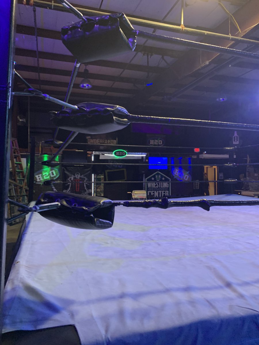 Another Tuesday night of pro wrestling! This evening’s office; @GCWrestling_ at the @H2OWRESTLING Center. #GCWSettle