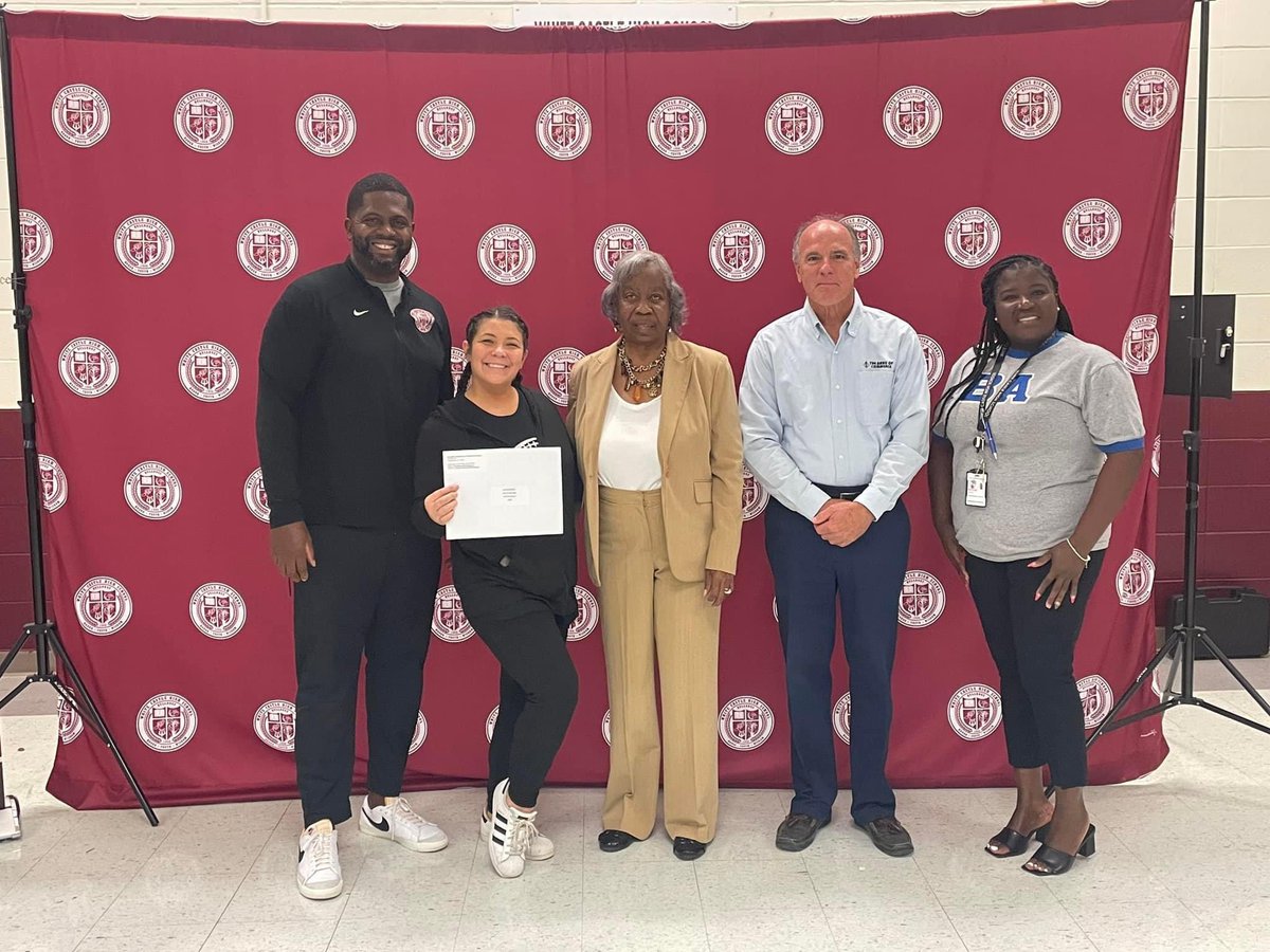 Bulldogs_WCHS's tweet photo. Congratulations to Ms. Rivere and Mrs. Miglacio-Menard on being awarded the Iberville Foundation Grant for the 22-23 school year!!!
We look forward to all the great things you will bring to classroom instruction this year using the funds awarded!
#InspireTomorrow #BulldogsEXCEL https://t.co/c3To4geIuJ