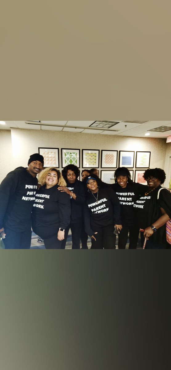 LadyTenn's tweet image. I have got to admit I have met some really cool people @davidphardy @Dale_Chu @NewEmergingKing @HarrisburgFami1 you all ROCK!