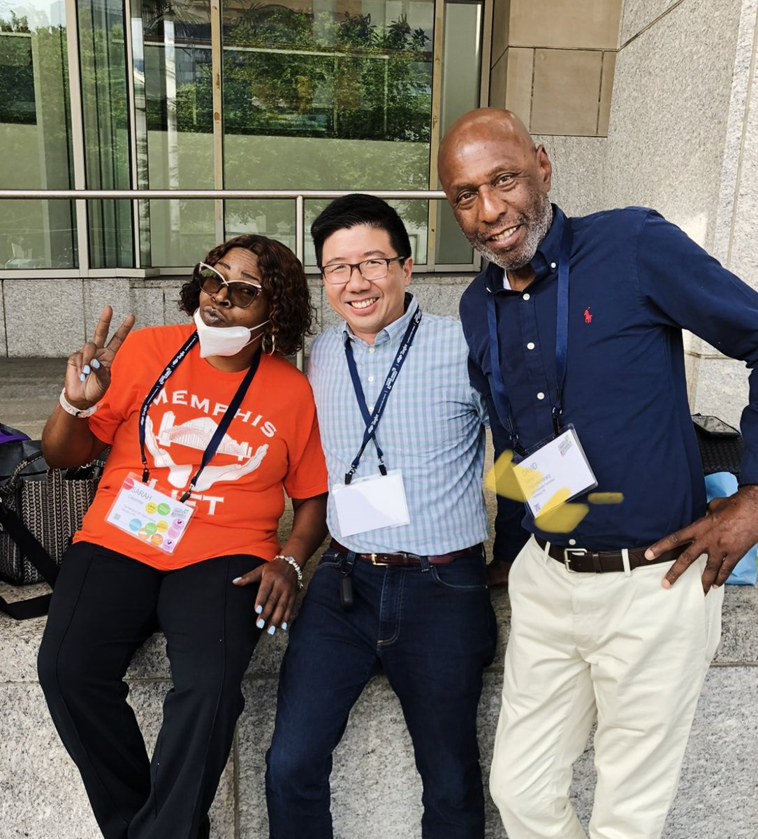 LadyTenn's tweet image. I have got to admit I have met some really cool people @davidphardy @Dale_Chu @NewEmergingKing @HarrisburgFami1 you all ROCK!