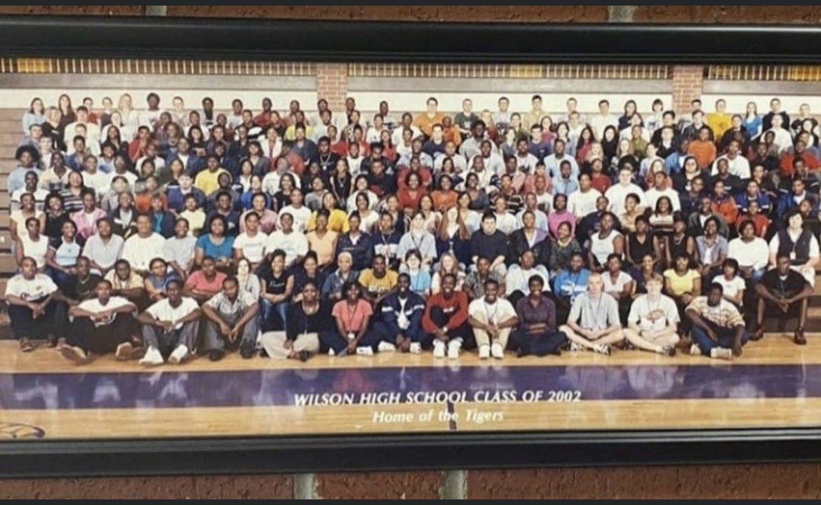 CarlaWpe's tweet photo. 💜💛Happy Homecoming Week to THEE BEST high school in the land! 💛💜 #WilsonHigh #homecoming22 #Classof2002 #20yearreunion https://t.co/6WFuNM2EBf