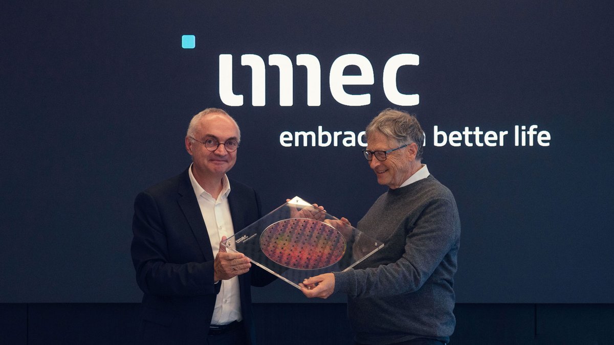 BillGates's tweet photo. Testing for viruses with a breathalyzer? It’s possible. Pretty incredible to see the innovative work happening at @imec_int. https://t.co/wRMLvd7Gk0