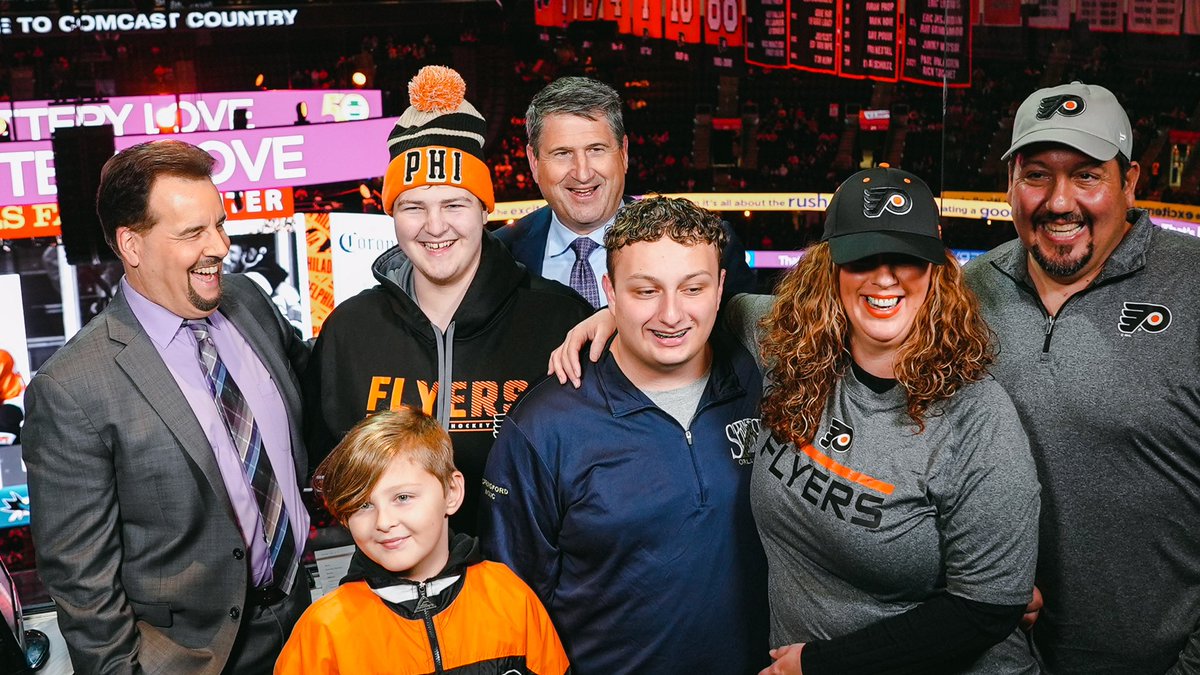 NHLFlyers's tweet photo. The Flyers, @JimJPhilly and @AlexsLemonade are proud to introduce the Flyers Press Pass, providing families affected by cancer an unforgettable game experience.

On Sunday, 15-year-old George Hamlin and his family received the first Flyers Press Pass. https://t.co/0gRkIIH7Bu https://t.co/R9JWdBmxjn