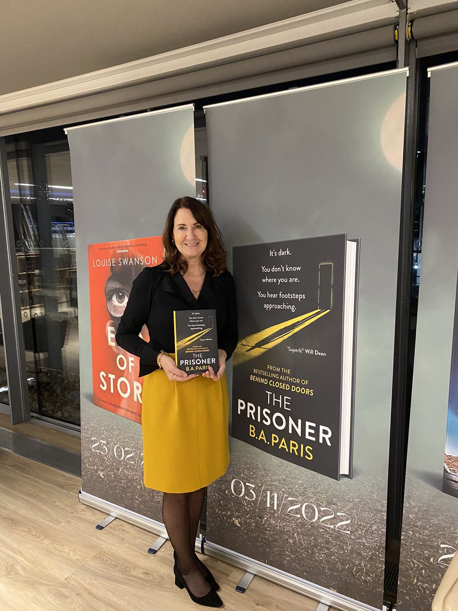 GIVEAWAY ALERT! 
If you would like the chance to read this beautiful, hot off the press hardback of #ThePrisoner before publication, just RT and follow me. Open U.K. only. Closes Thursday 27th at midnight. 
Good luck!