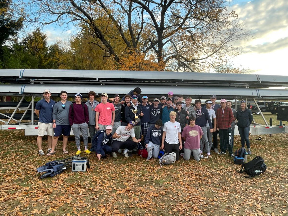 sjpathletics's tweet photo. The SJP crew team had a fantastic fall season and what a way to finish with a terrific performance at the Head of the Charles! Great work this season by all athletes and coaches #GoEagles @sjp_crew https://t.co/470wzWmjDJ
