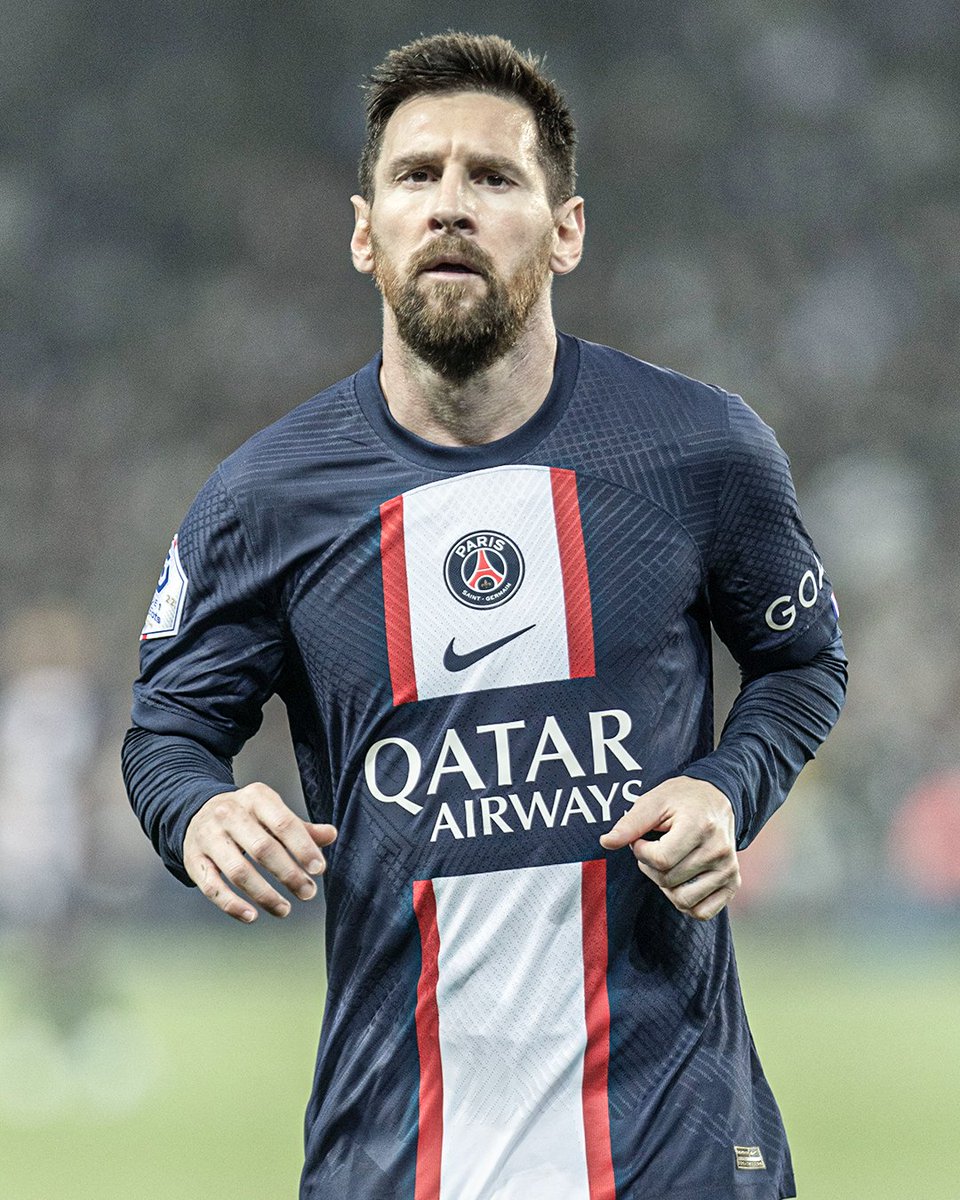 ESPNFC's tweet photo. Lionel Messi has now scored 10 goals in all competitions for the 17th consecutive season.

UNREAL 🤯 https://t.co/uYENadix00