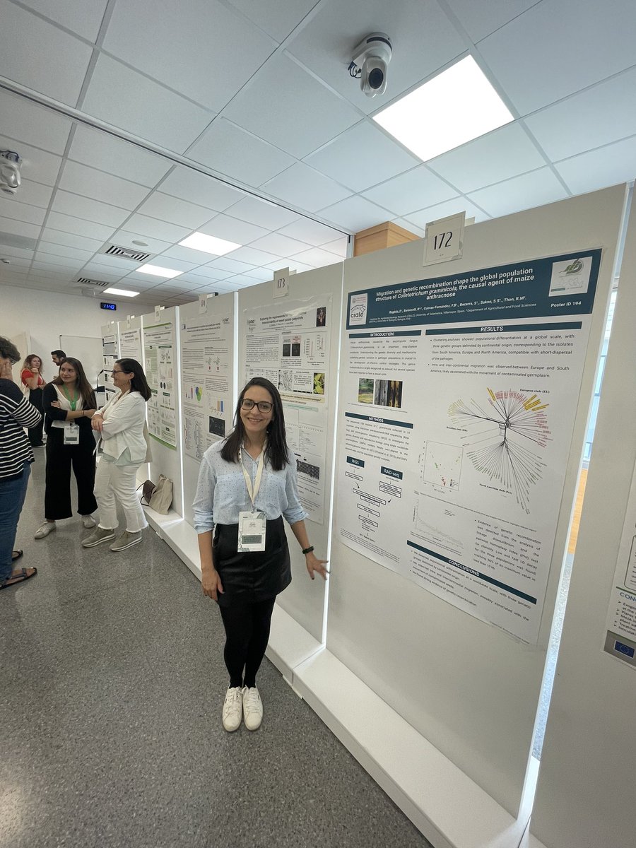 👏🏻 Segundo día de Congreso #vlcsef2022 Mañana seguimos con nuestros pósteres en el edificio Nexus, 2da planta ➡️ Sección interacción Planta-Patógeno #colletotrichum #genome #population #effector