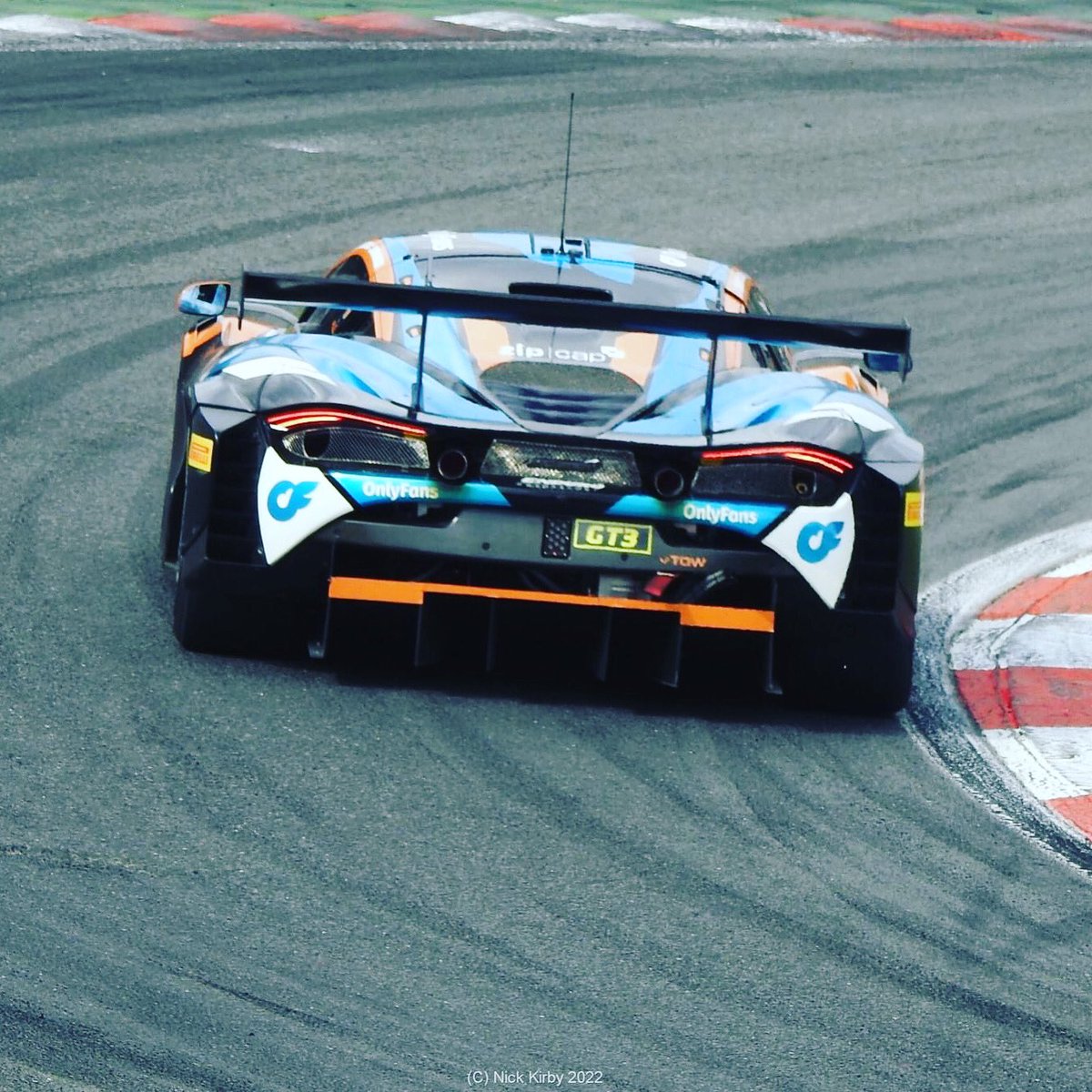 KirbysCarBlog's tweet photo. #TailLightTuesday #WouldLoveToDriveIt #BritishGT #EnduroMotorsport #MorganTillbrook #MarcusClutton #BrandsHatch #KirbysCarBlog @MarcusClutton @BritishGT @Brands_Hatch https://t.co/akolT1HSI5