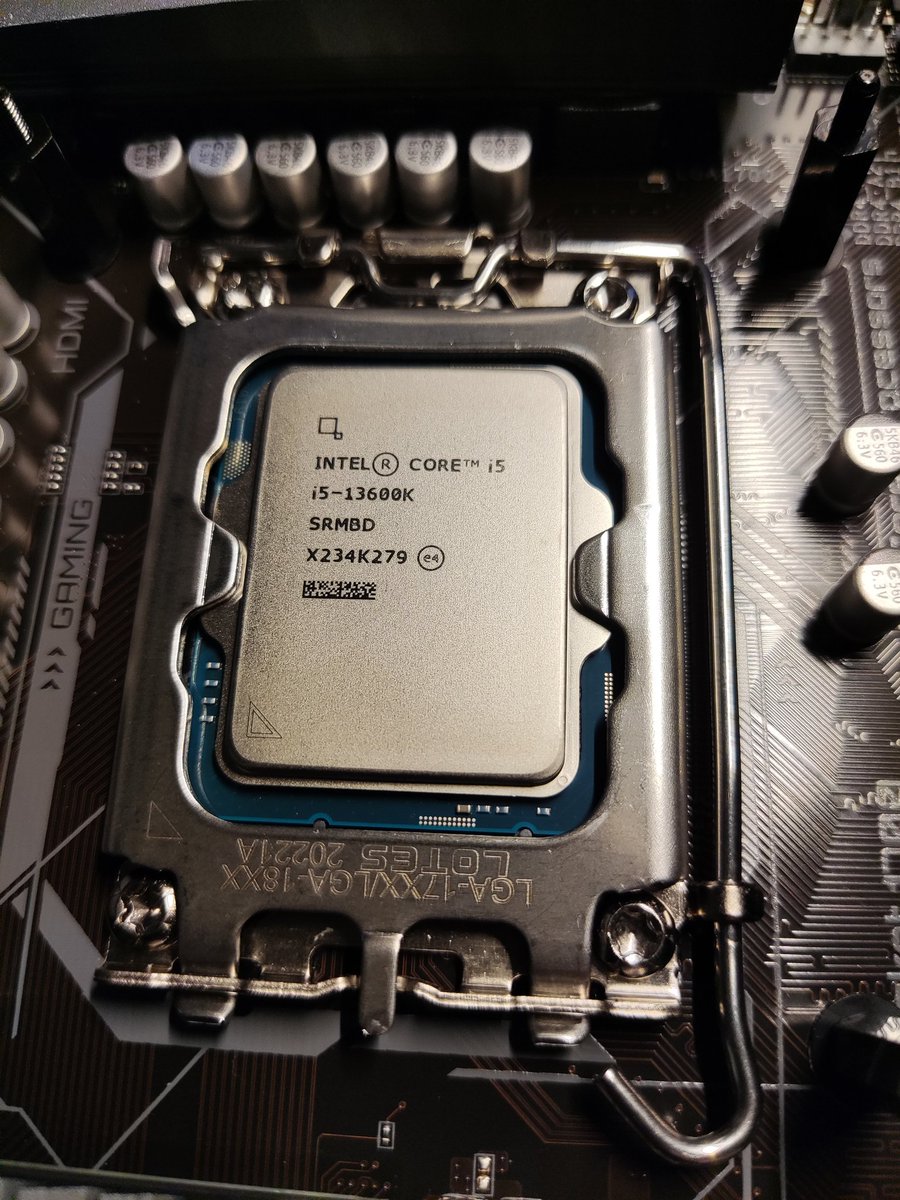 OpenWebdesign's tweet image. Čekal jsem na platformu AM5 od AMD a nakonec to dopadlo takhle