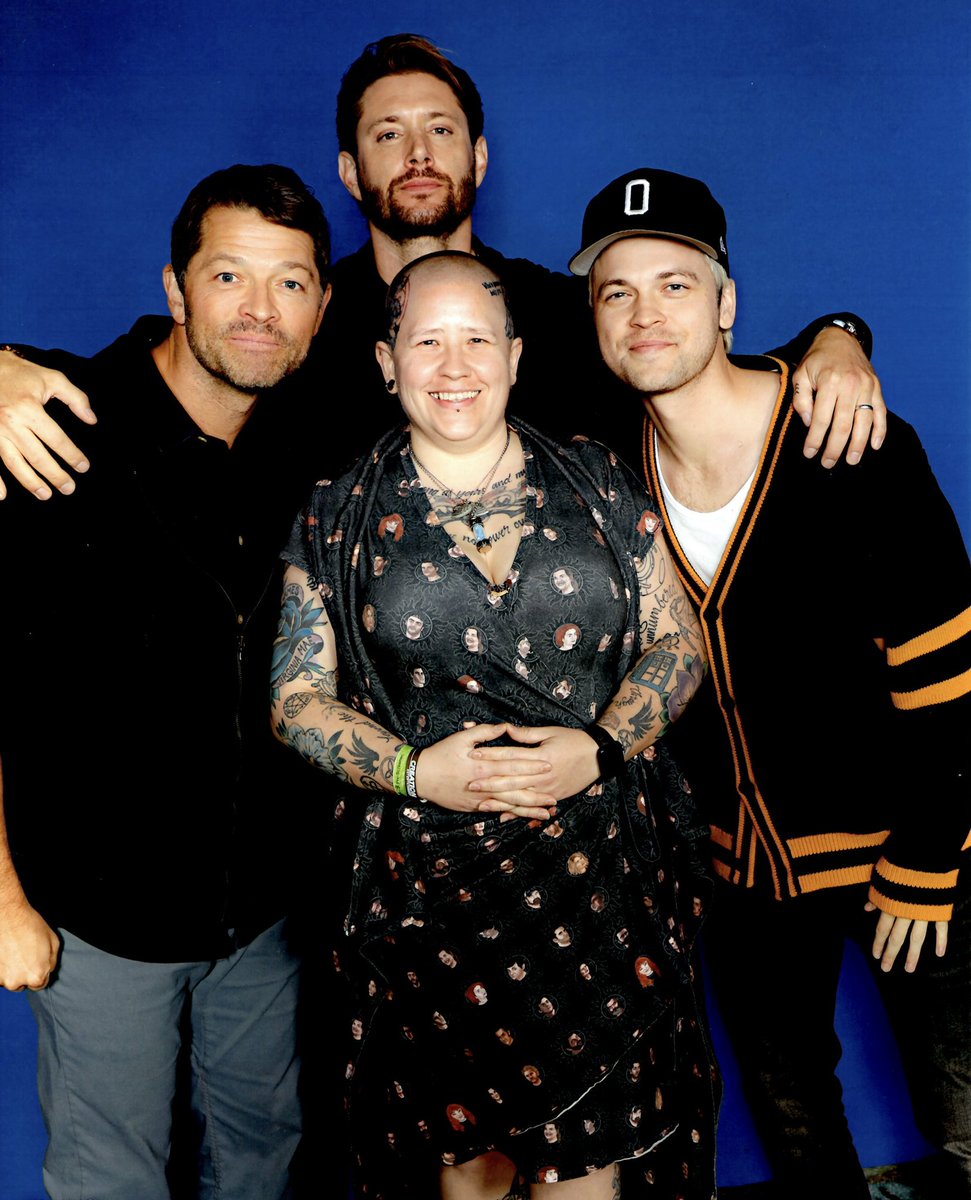 KuroYarnWAF's tweet photo. Had so much fun at #VanCon2022 #VanCon last weekend. 

If you saw me, and liked the fabric of my dress/vest it is now available on Spoonflower.

https://t.co/FV9nKQFv5N https://t.co/zk7cePmN6L