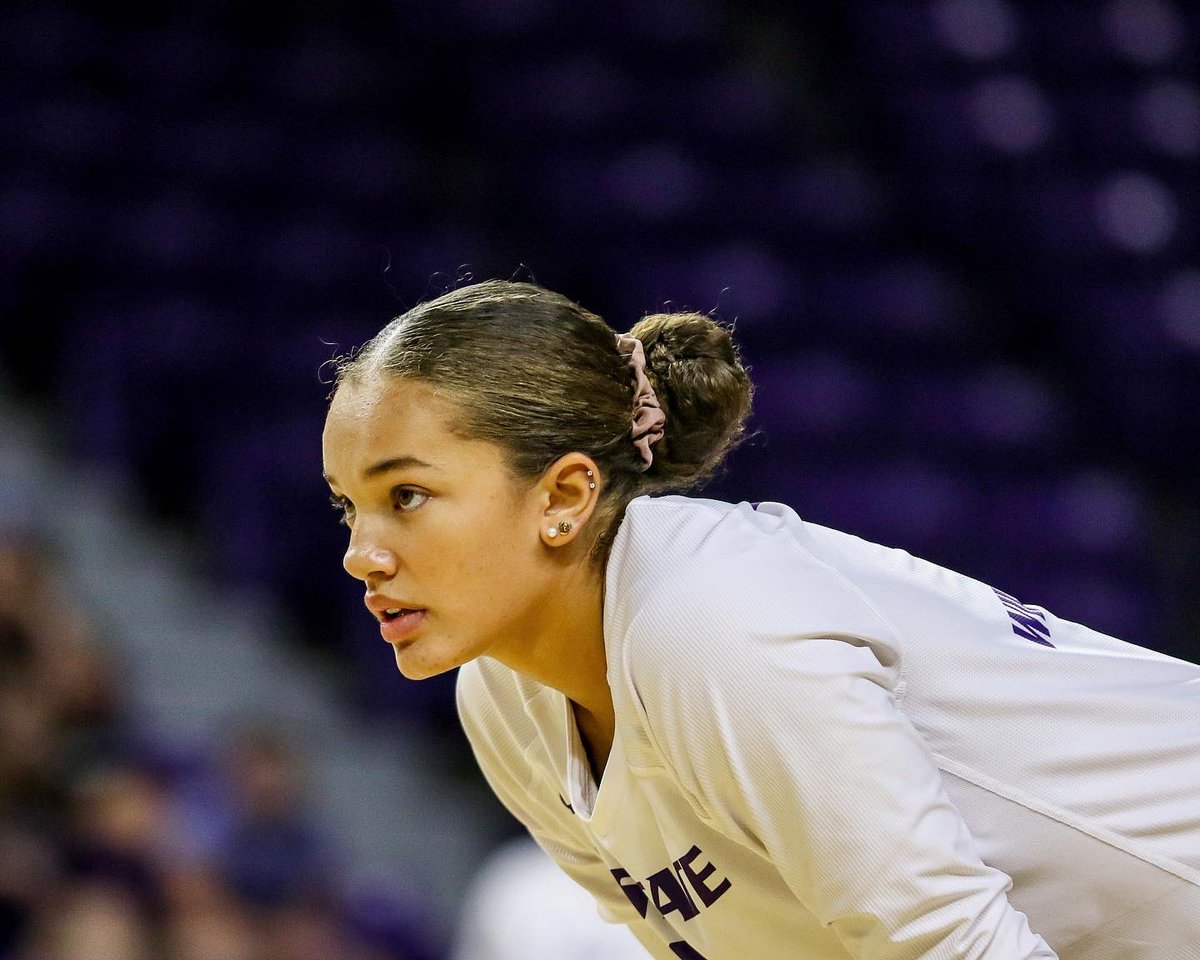 soph_osborn's tweet photo. up close @kstatesports https://t.co/gzx5bvBYKm