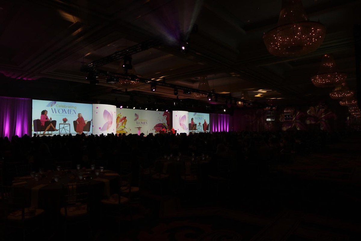 planetdallas's tweet photo. It was an honor to help spread awareness and raise money by putting on Celebrating Women with @bswhealth_DFW ! #planetproductionsdallas
•
•
•
#patriciaarquette #baylorscottandwhite #celebratingwomen #breastcancerawareness #audio #video #ligiting #liveevents https://t.co/EjnzZEjlYA